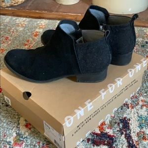 TOMS Black Suede Deia Bootie